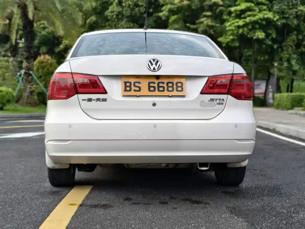 Volkswagen Jetta — миниатюра 7