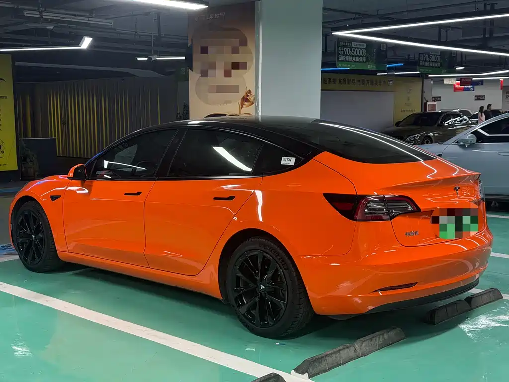 Tesla Model 3 — миниатюра 5
