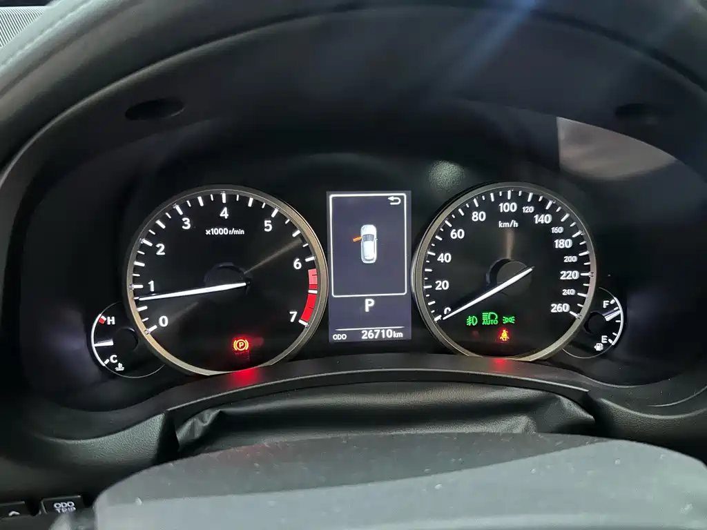 Lexus NX — миниатюра 5
