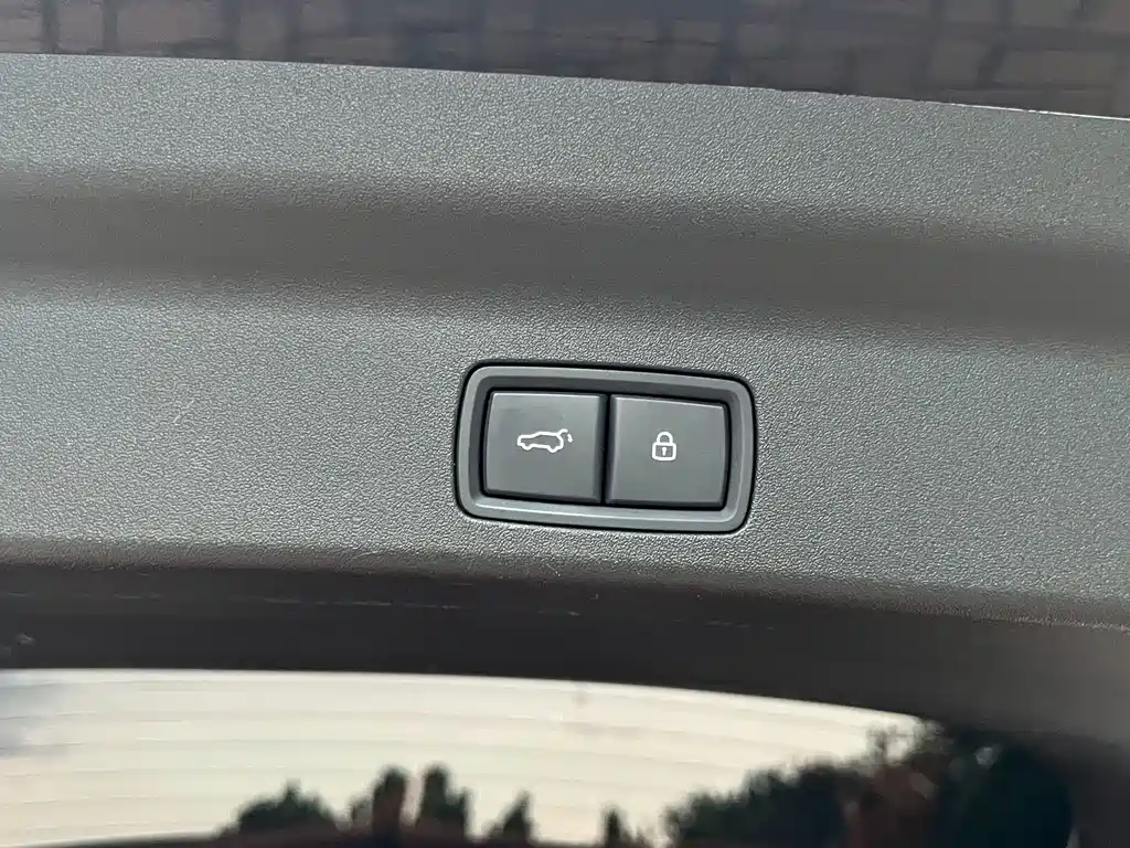 Li Auto Li L8 — миниатюра 19