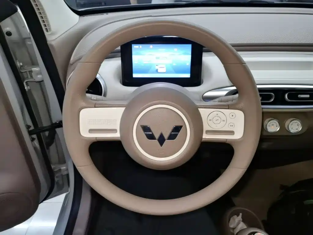 Wuling MINIEV — миниатюра 11