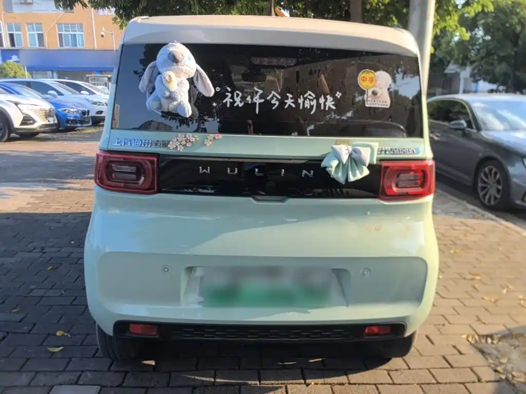 Wuling MINIEV — миниатюра 6