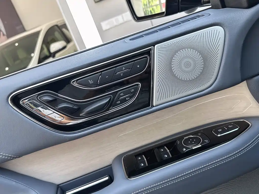 Lincoln Navigator 3.5T Presidential Series, фото 13