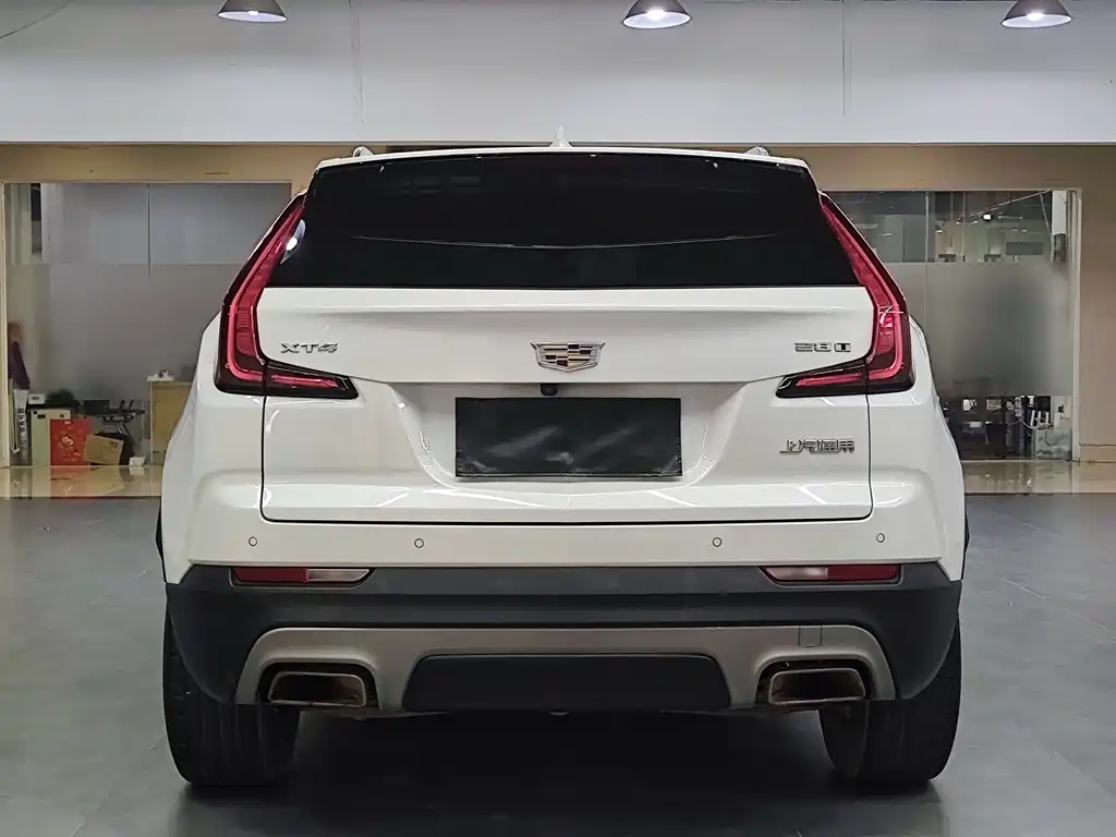 Cadillac XT4 — миниатюра 5