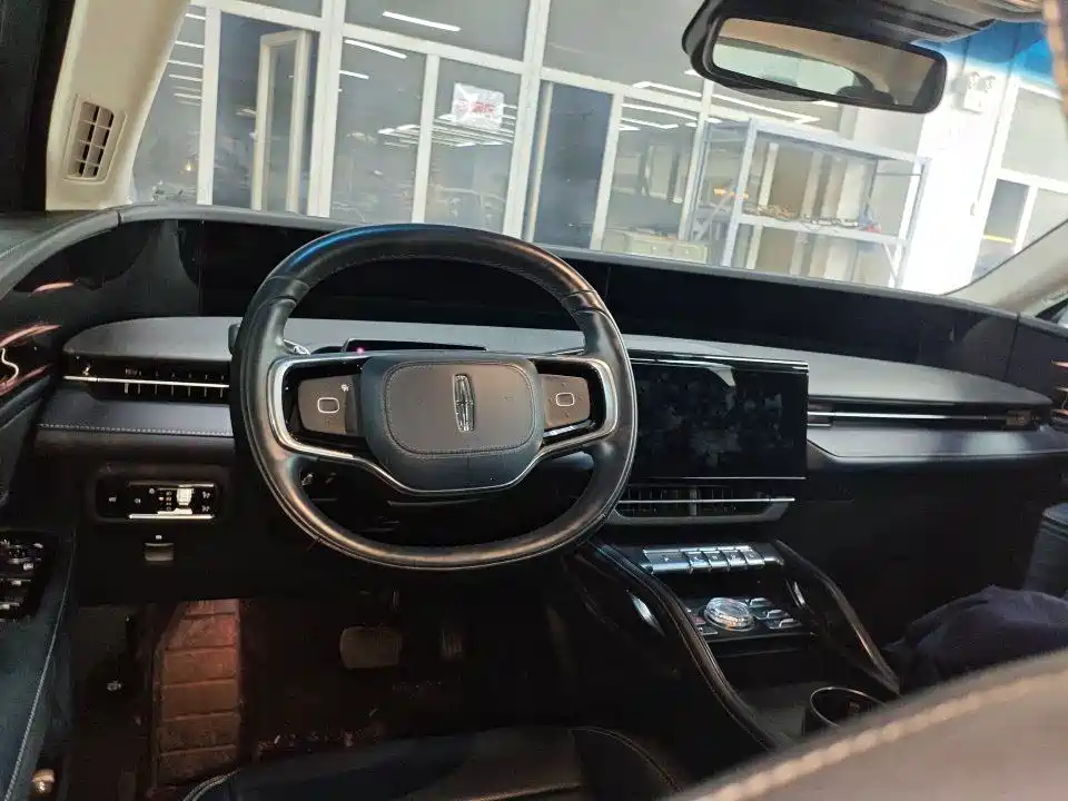 Lincoln Nautilus — миниатюра 8