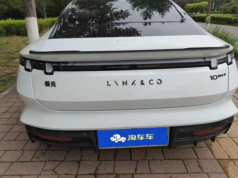 Lynk & Co 06 EM-P 2025 EM-P 126 Max