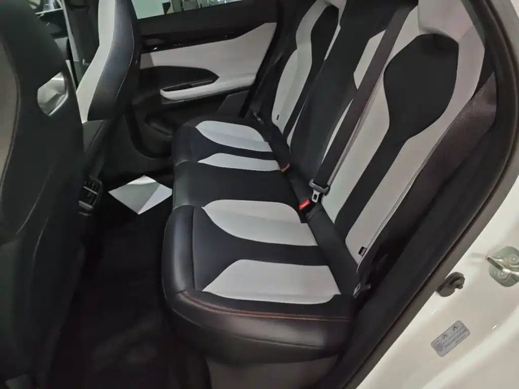 Changan UNI-V iDD — миниатюра 17