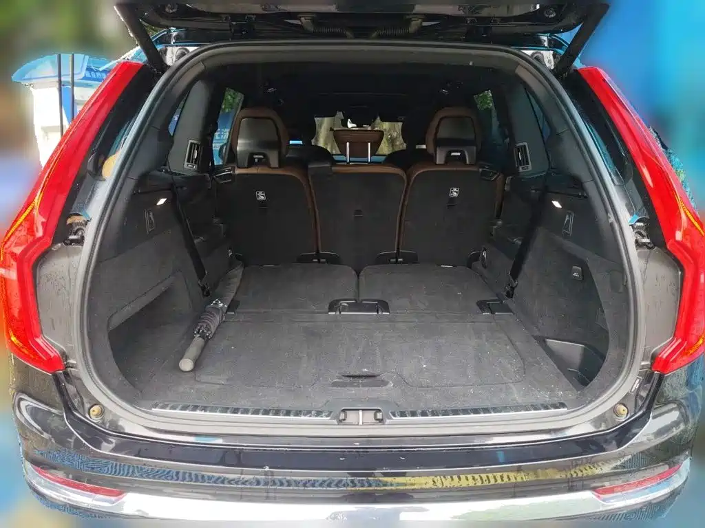 Volvo XC90 — миниатюра 20
