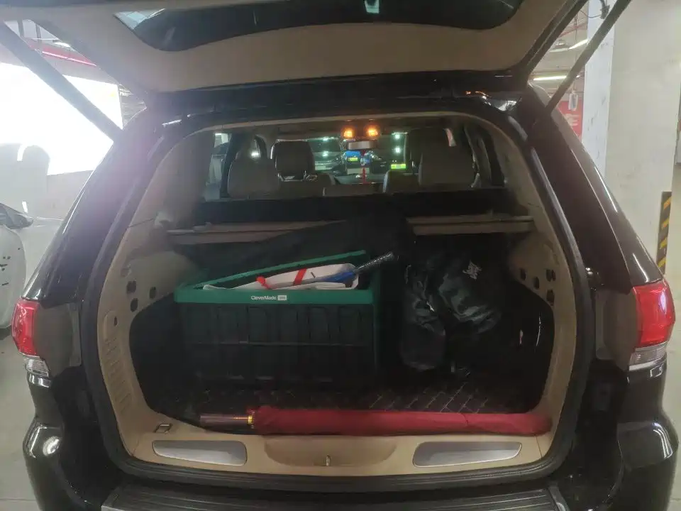 Jeep Grand Cherokee (Import) — миниатюра 7