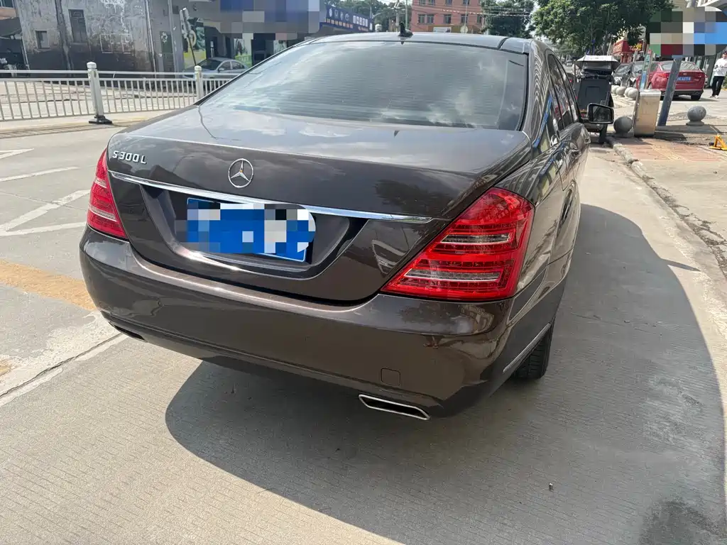 Mercedes-Benz S-Class — миниатюра 7