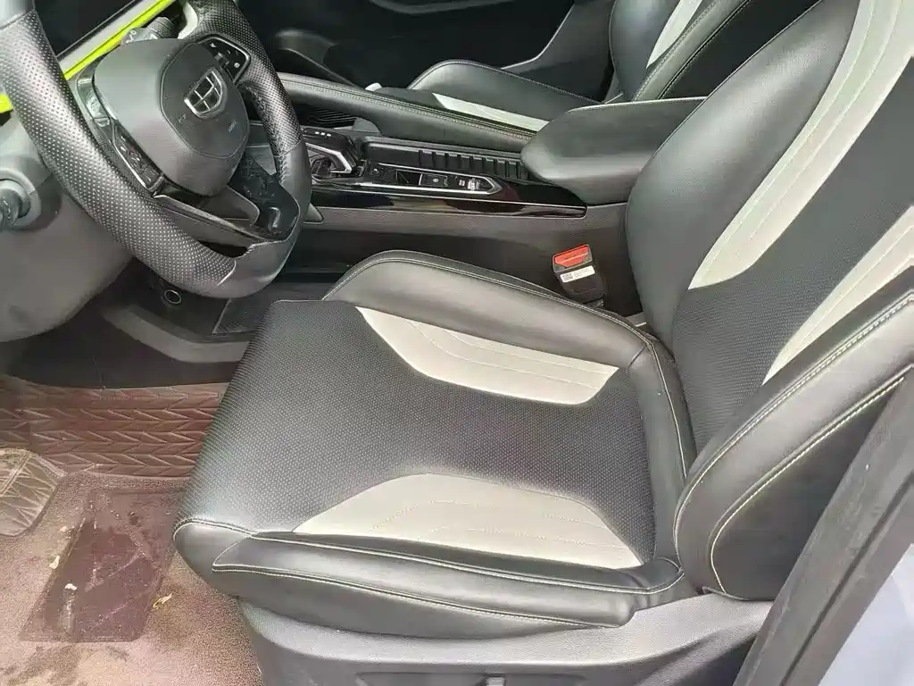 Geely Binyue — миниатюра 5