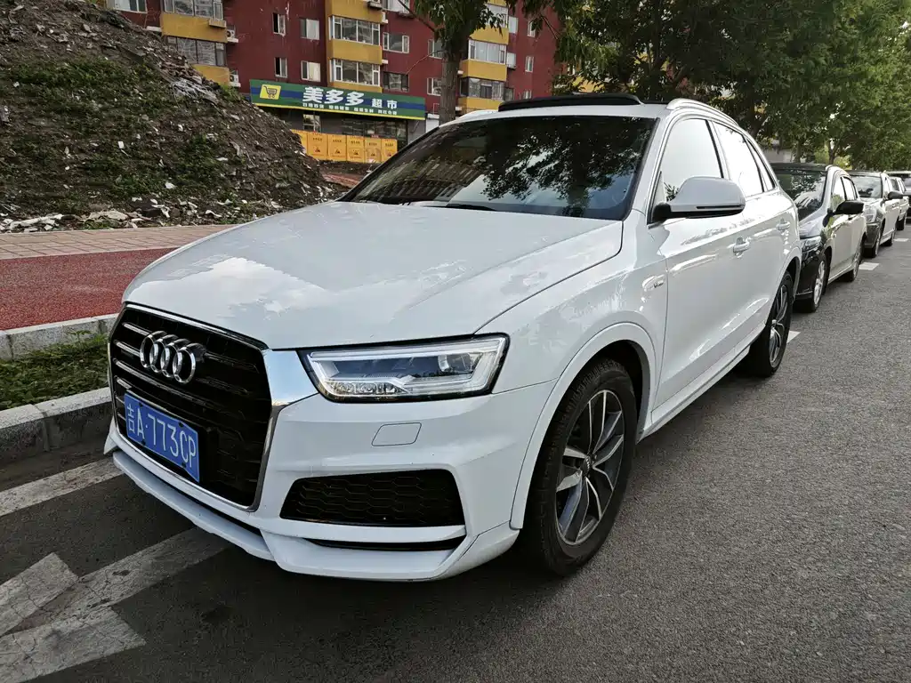 Купить Audi Q3
