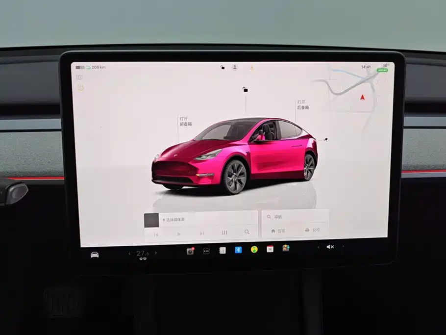 Tesla Model Y — миниатюра 14