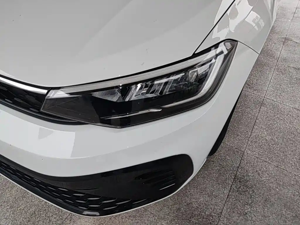 Volkswagen Lavida — миниатюра 24