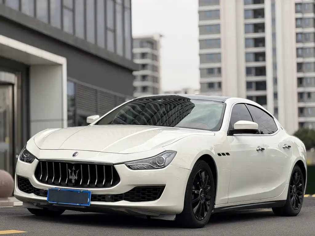 Maserati Ghibli 2017 3.0T Standard Edition