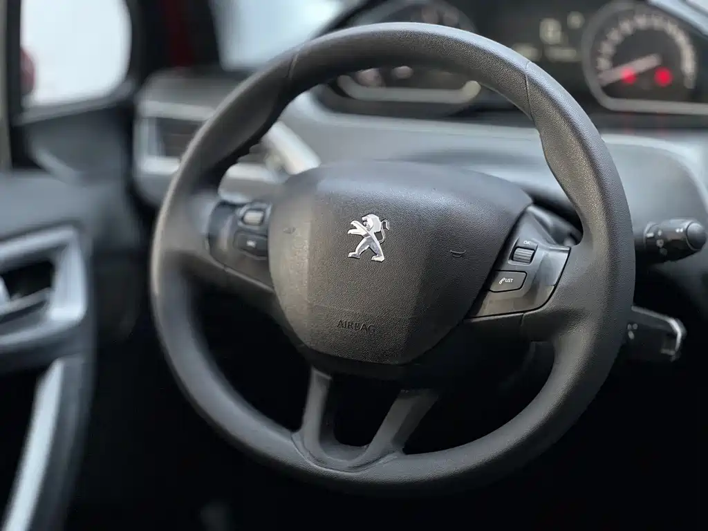 Peugeot 2008 — миниатюра 9