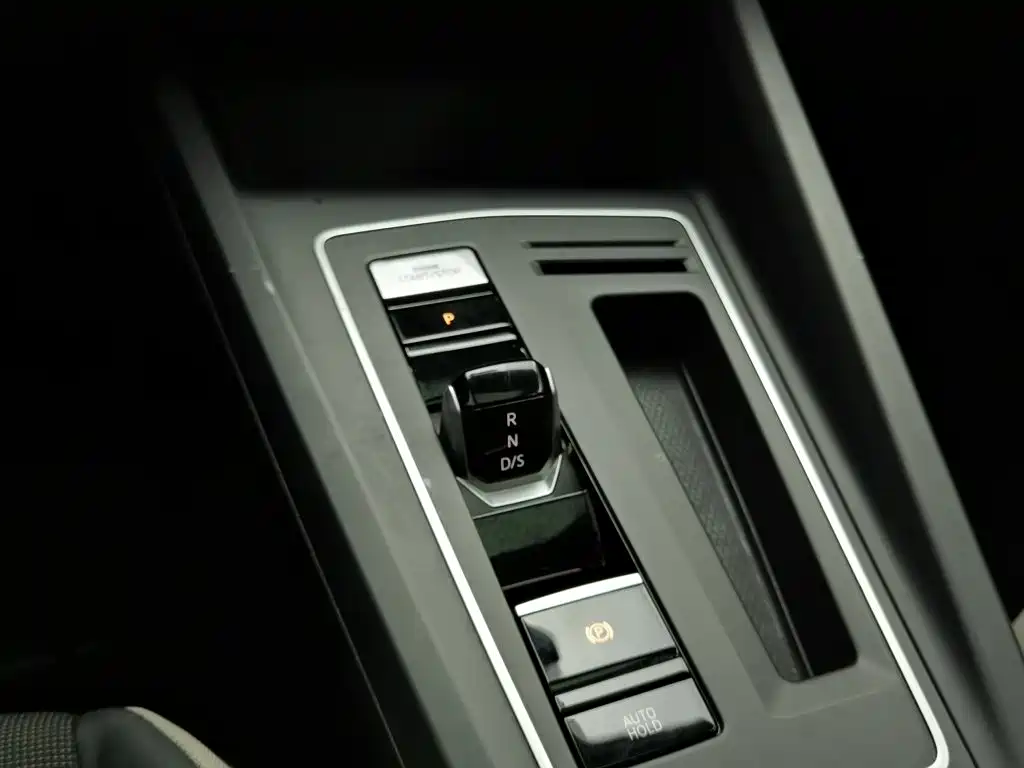 Volkswagen Golf — миниатюра 13