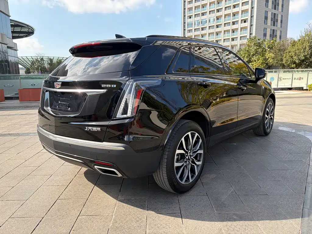 CADILLAC XT5