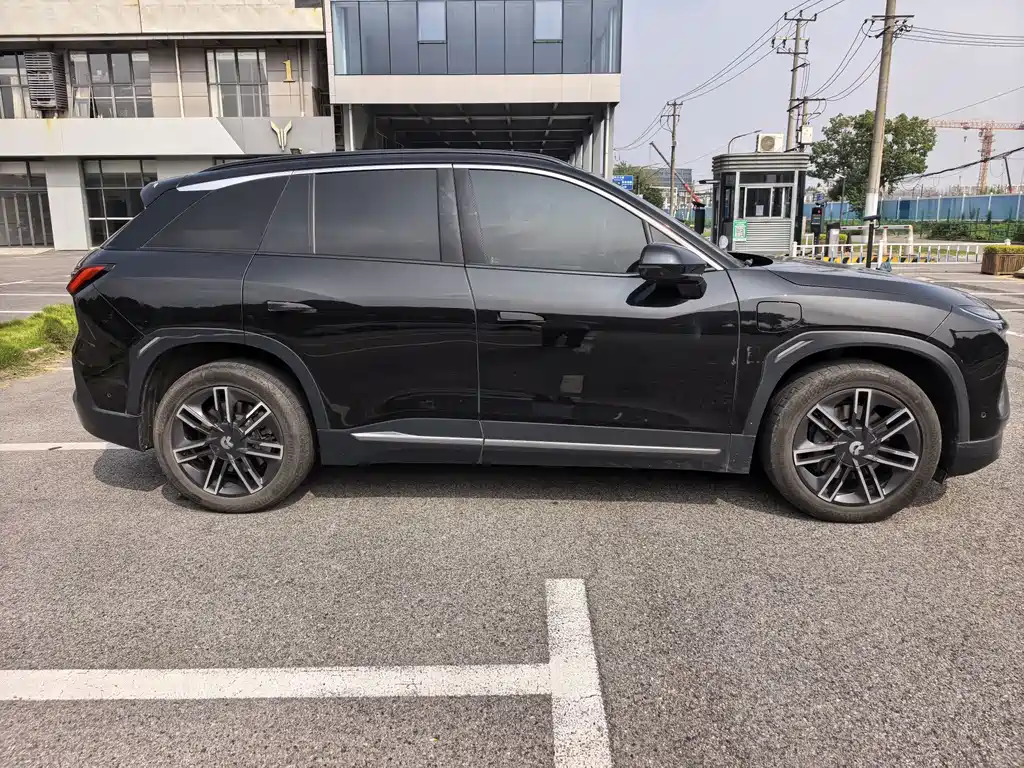 NIO ES6 — миниатюра 4
