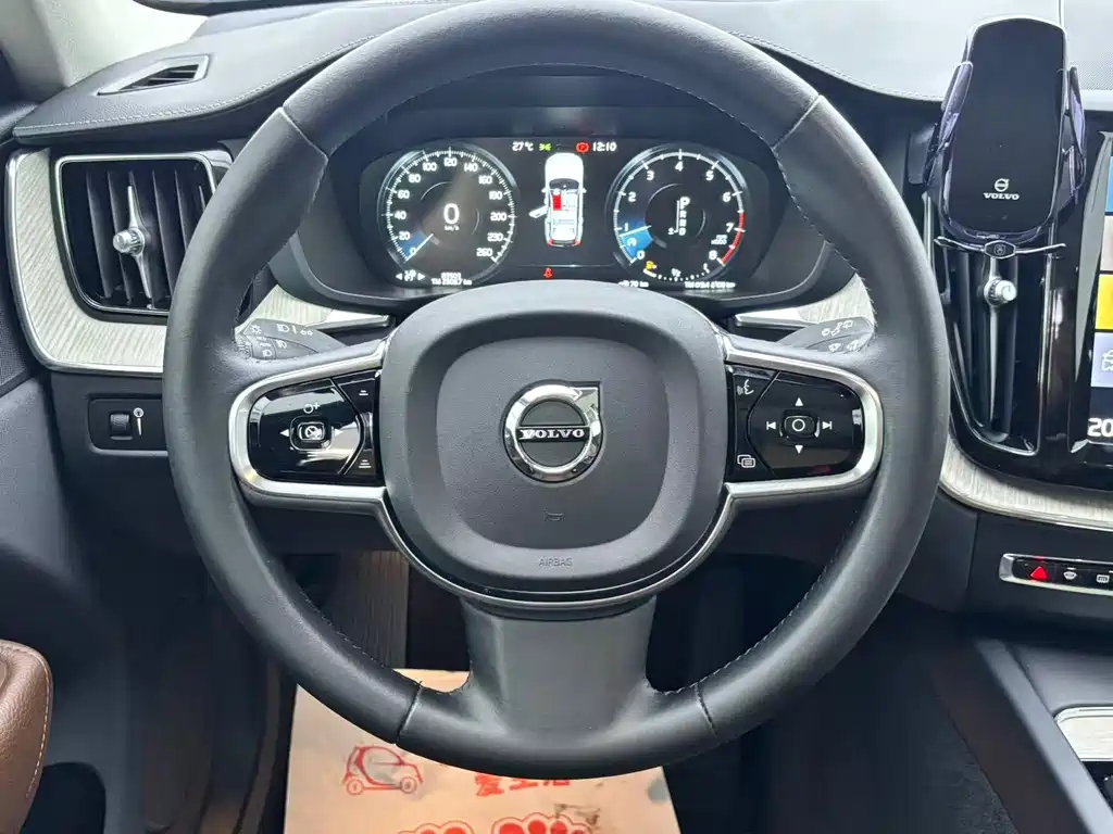 Volvo XC60 — миниатюра 15