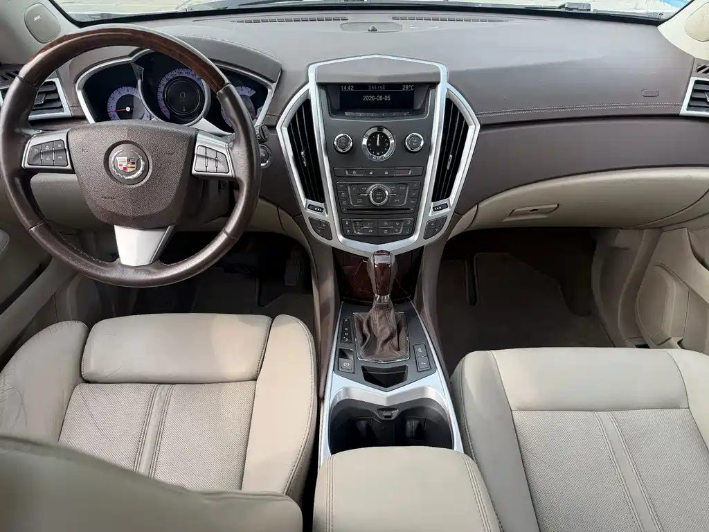 Cadillac SRX — миниатюра 9