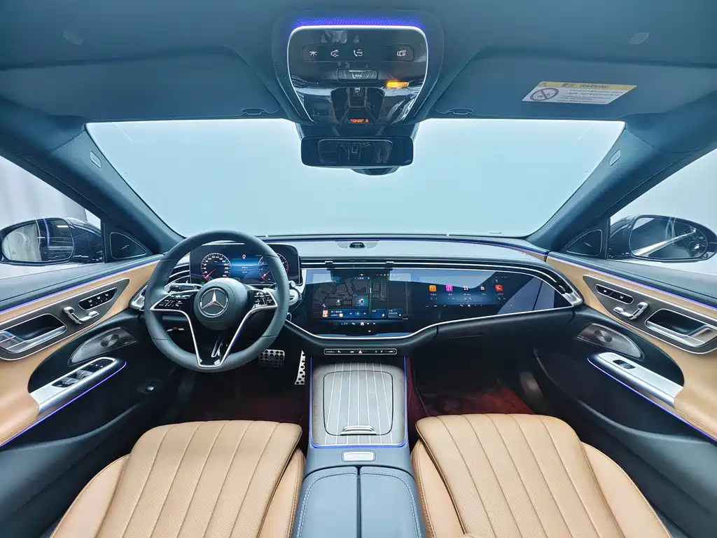 Mercedes-Benz E-Class — миниатюра 13