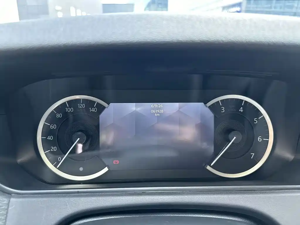 Land Rover Velar — миниатюра 12
