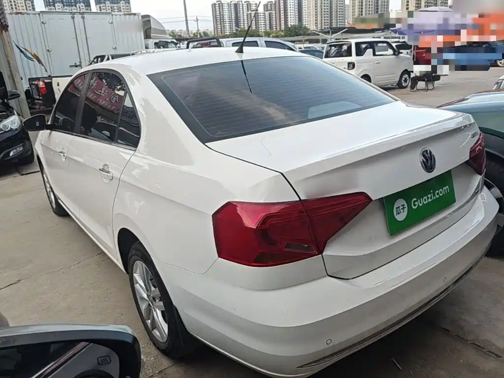 Volkswagen Jetta — миниатюра 5