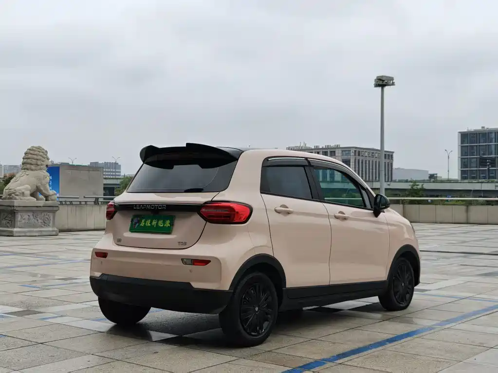 Leapmotor Leapmotor T03 — миниатюра 4