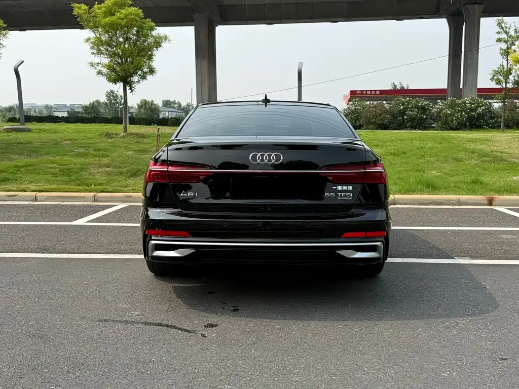 Audi A6L 2025 45 TFSI quattro Premium