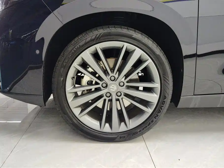 Leapmotor C16 2026 280 6 мест