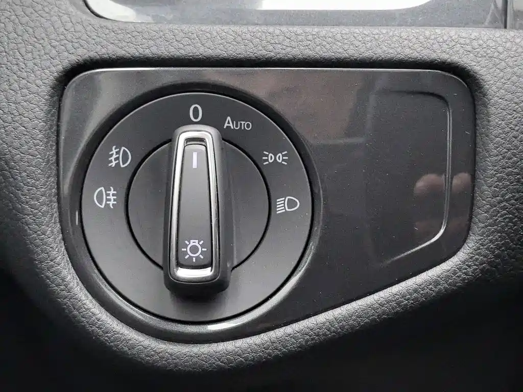 Volkswagen Golf — миниатюра 21