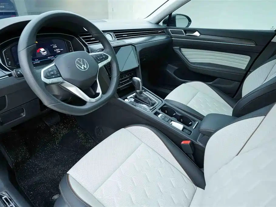 Volkswagen Magotan 2025 330TSI DSG Luxury