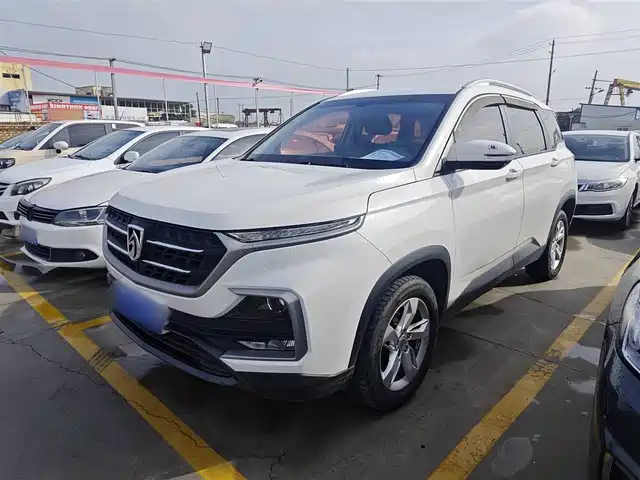BAOJUN 530 2018