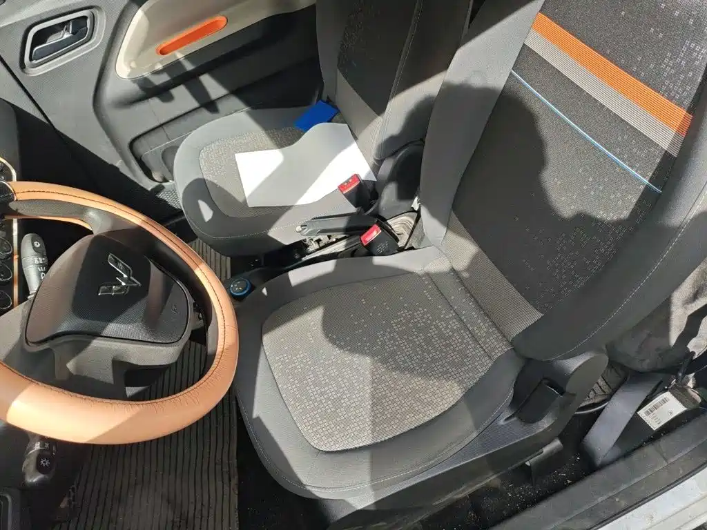 Wuling MINIEV — миниатюра 11