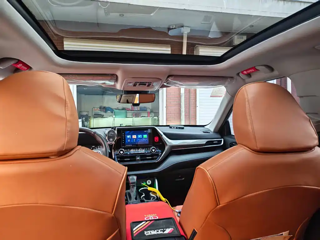Toyota Highlander - фото 12