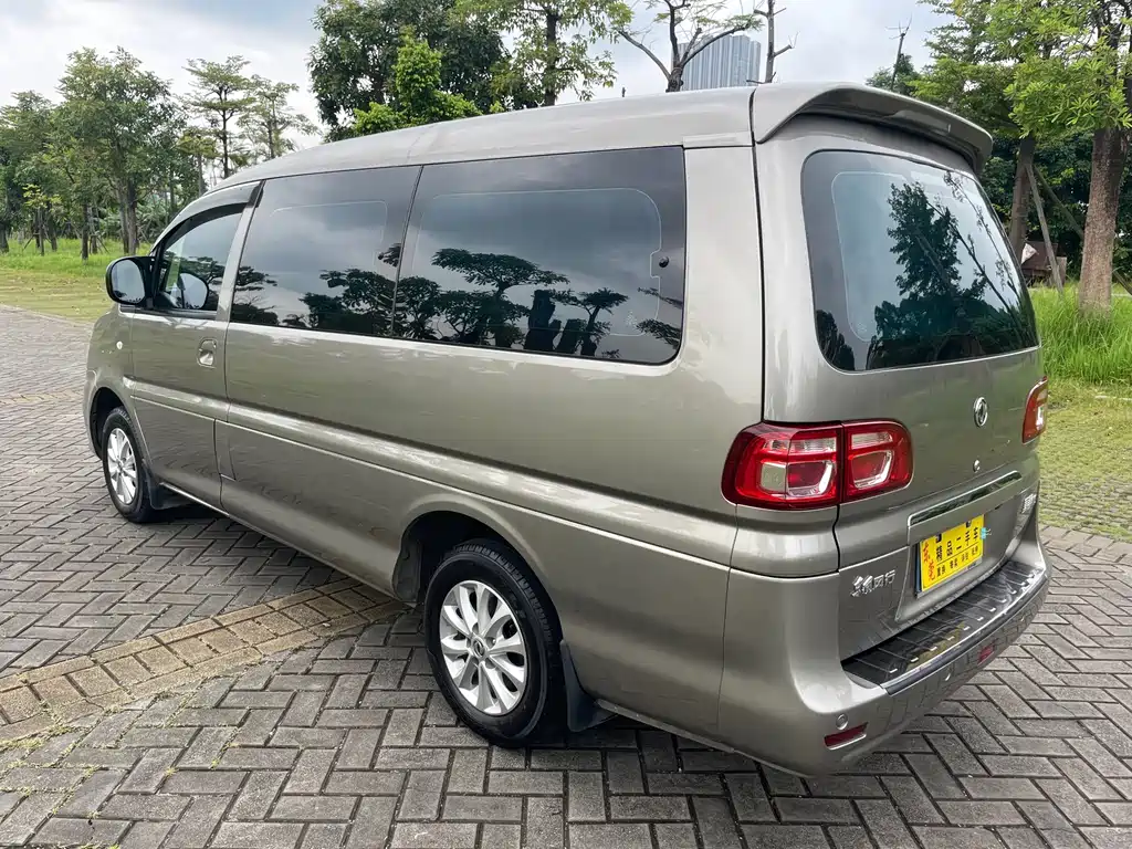 Forthing Lingzhi M5L 1.6L 7 seats Luxury Type China VI, фото 7