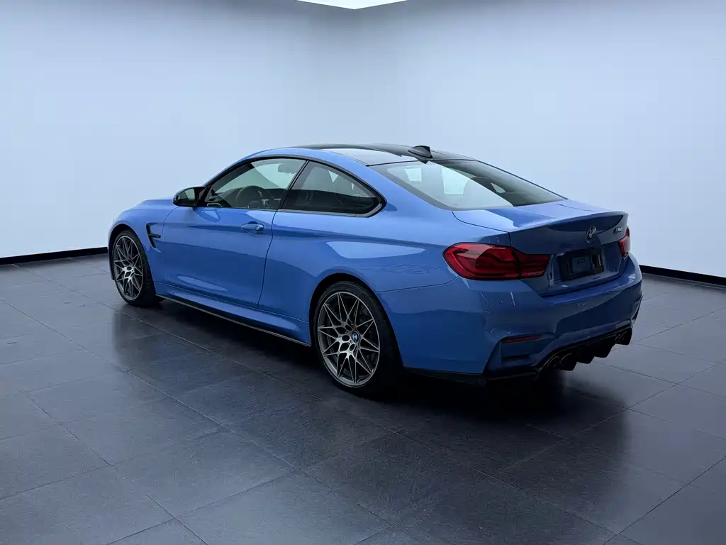 BMW M4 — миниатюра 9
