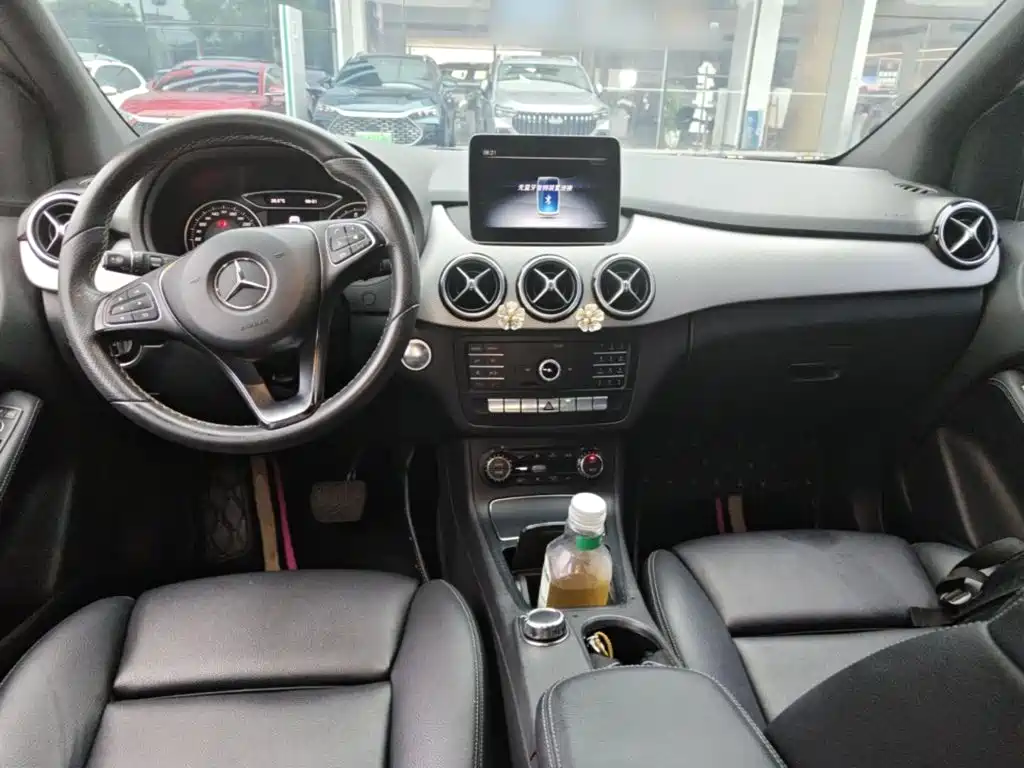 Mercedes-Benz B-Class — миниатюра 10