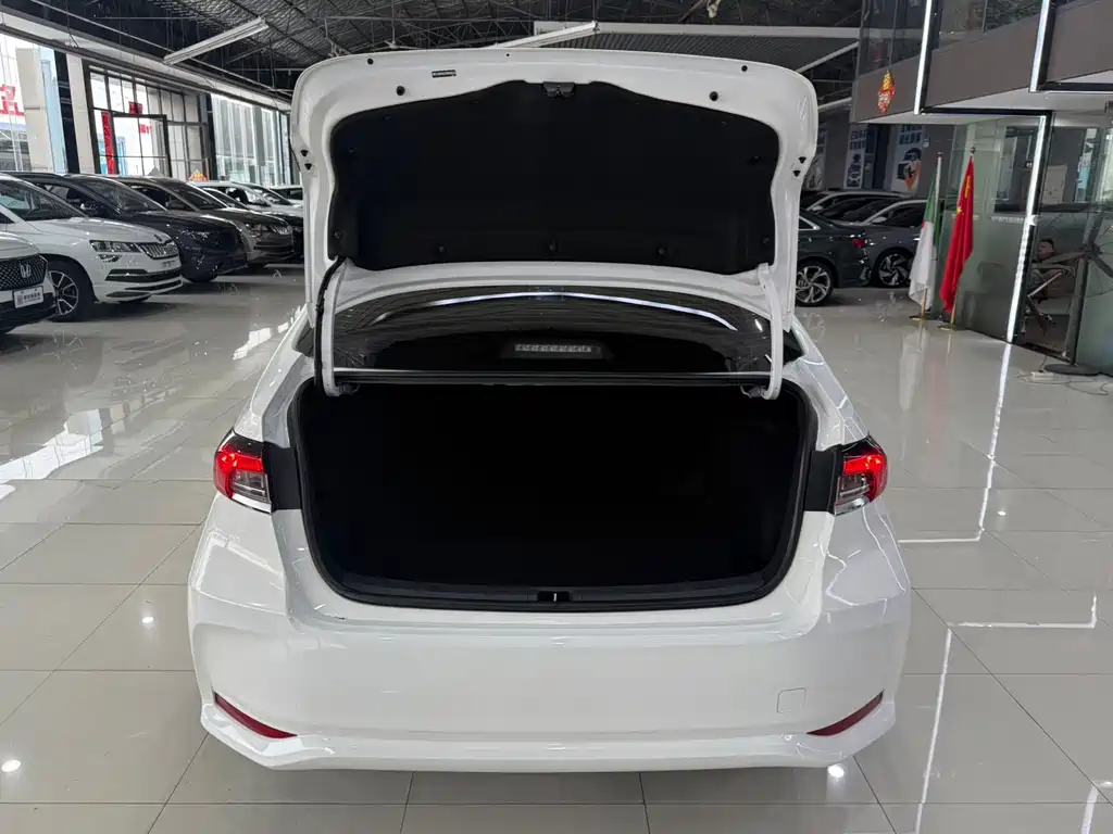 Toyota Corolla — миниатюра 16