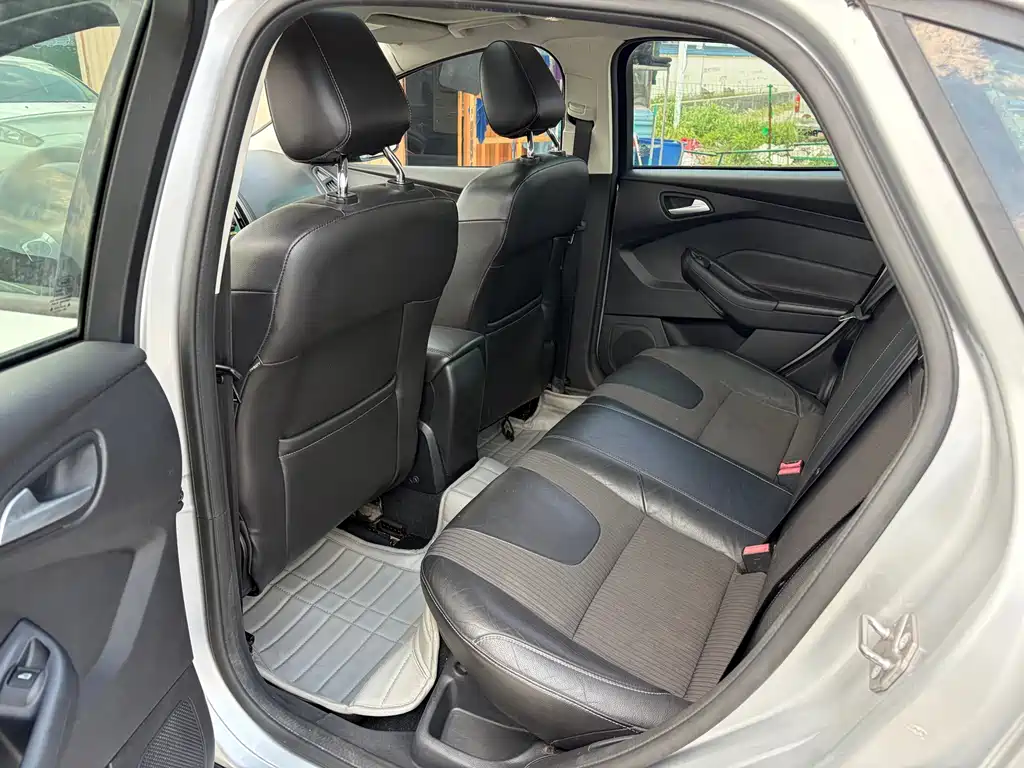 Ford Focus — миниатюра 9
