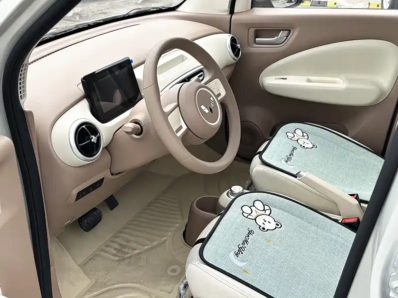 Wuling MINIEV — миниатюра 7