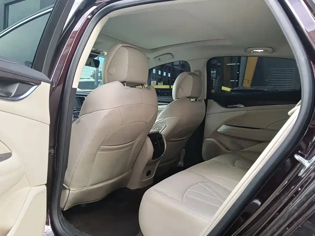 Buick LaCrosse — миниатюра 6