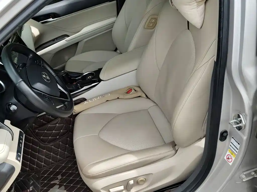 Toyota Camry — миниатюра 16