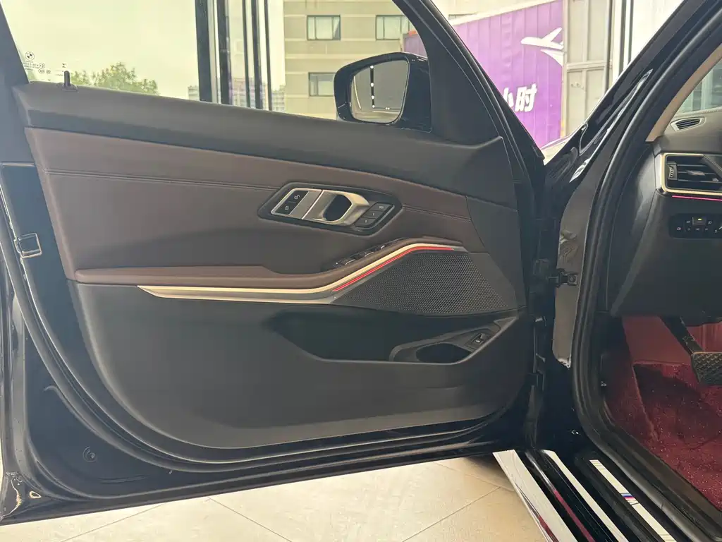 BMW 3 Series — миниатюра 8