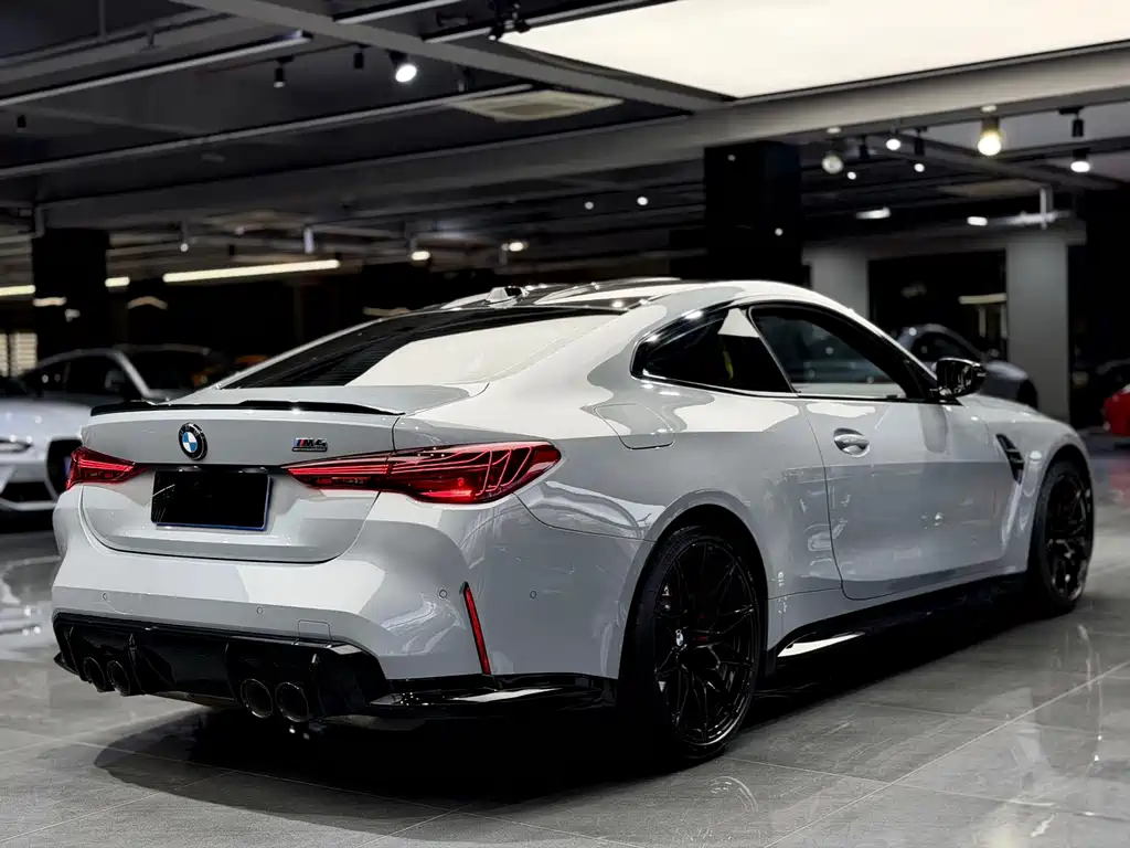 BMW M4 — миниатюра 6