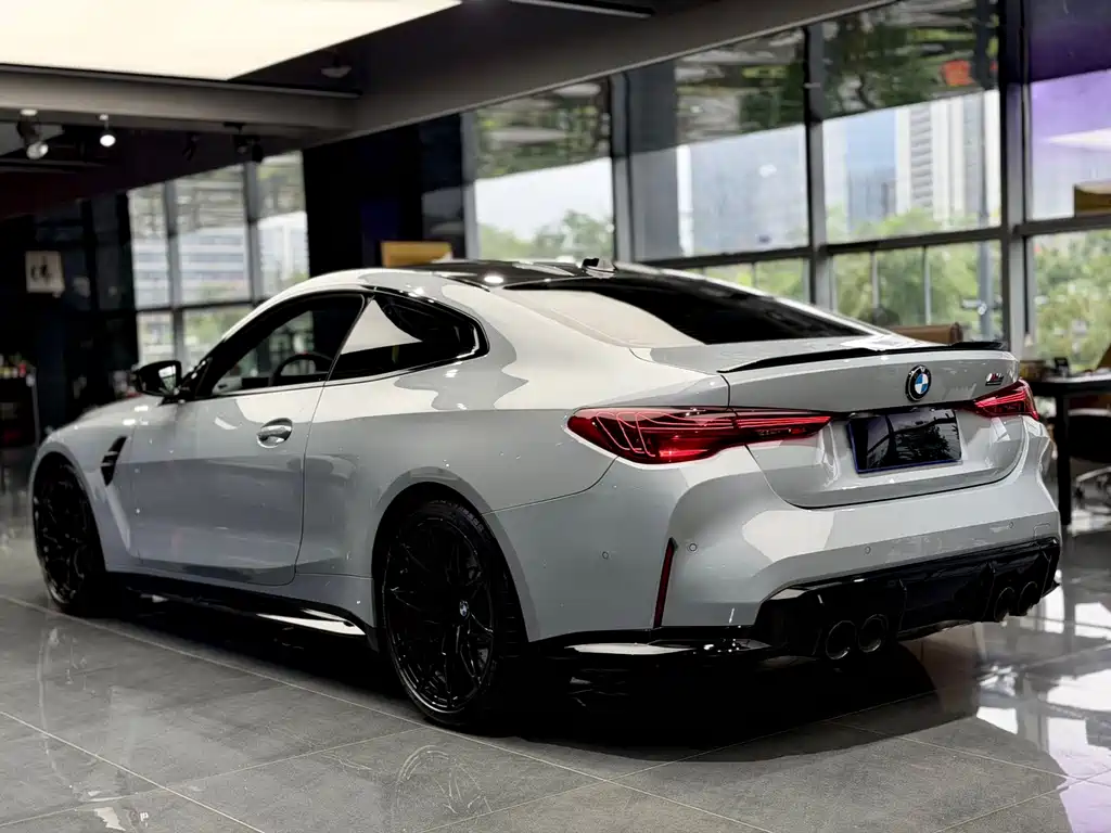 BMW M4 — миниатюра 5