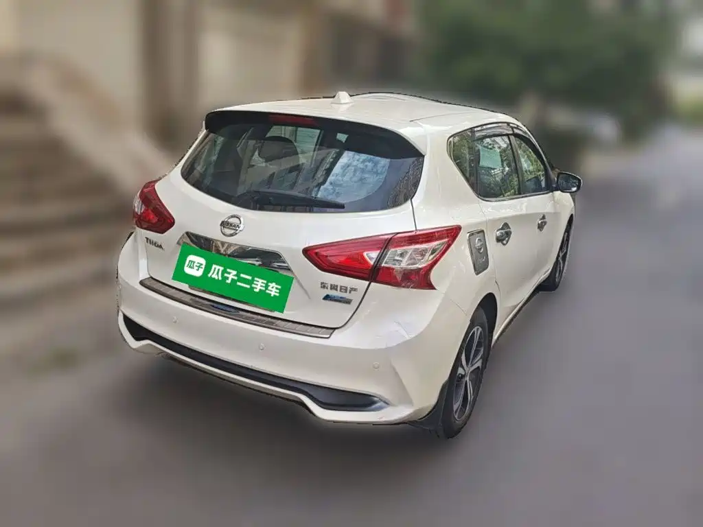 Nissan Tiida — миниатюра 16