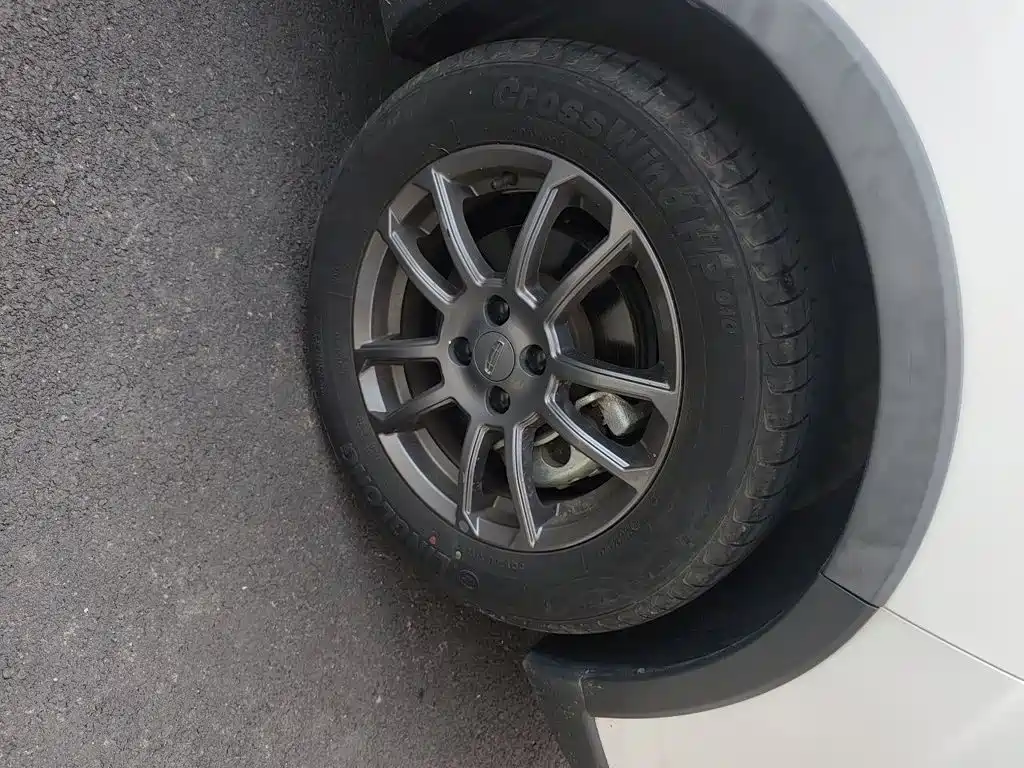 Geely Vision X3 — миниатюра 22