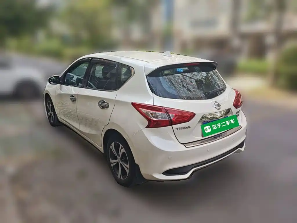 Nissan Tiida — миниатюра 13